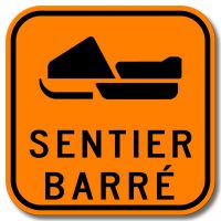Sentier de motoneige barré