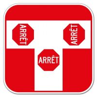 Arrêt sur toutes les approches à une intersection